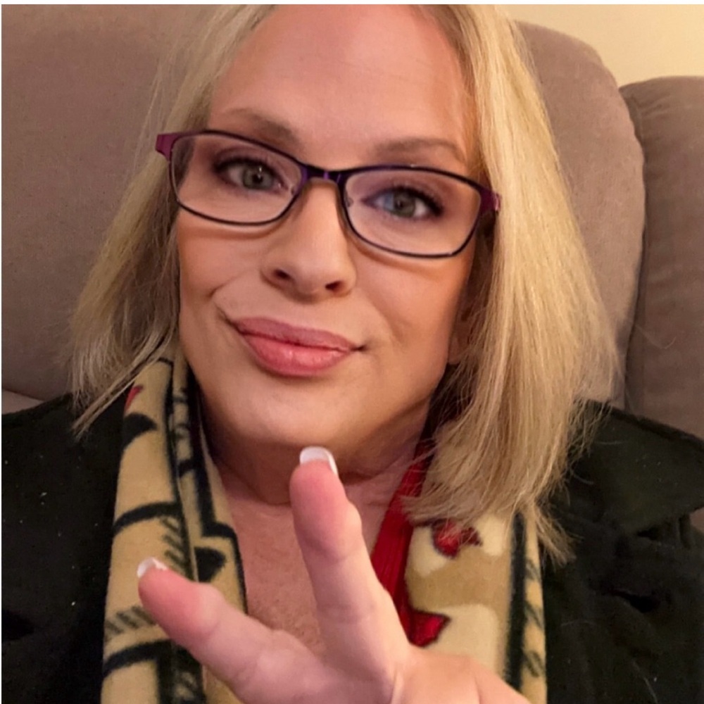 Meet your Posher, Cindy